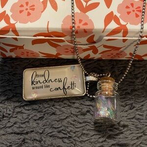 Plunder Confetti necklace, new in pouch